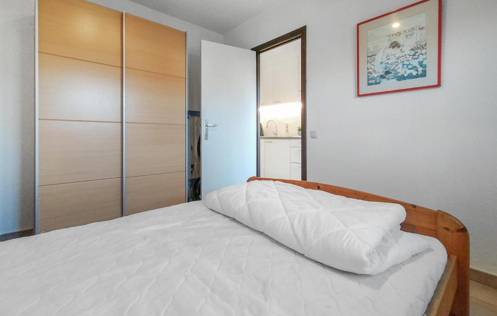 Beautiful Apartment In Bredene With Kitchen Εξωτερικό φωτογραφία